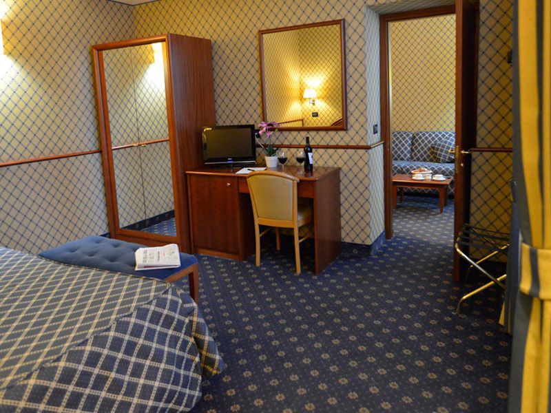 Hotel The Guardian 4*